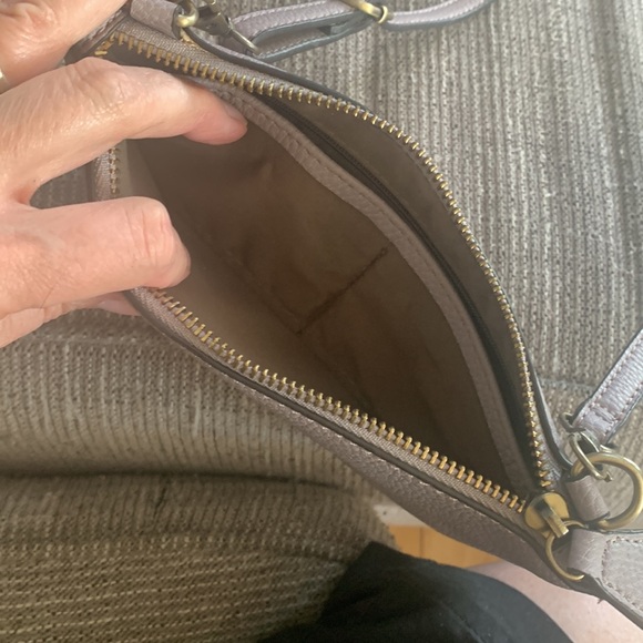 JOY SUSAN wallet crossbody stone purple EUC - Picture 4 of 6